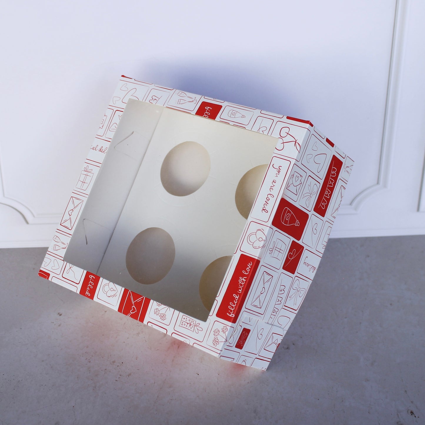 4 CUPCAKES VALENTINES