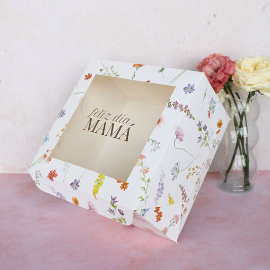 PASTEL 15 CON FRASE / MAMÁ 2026